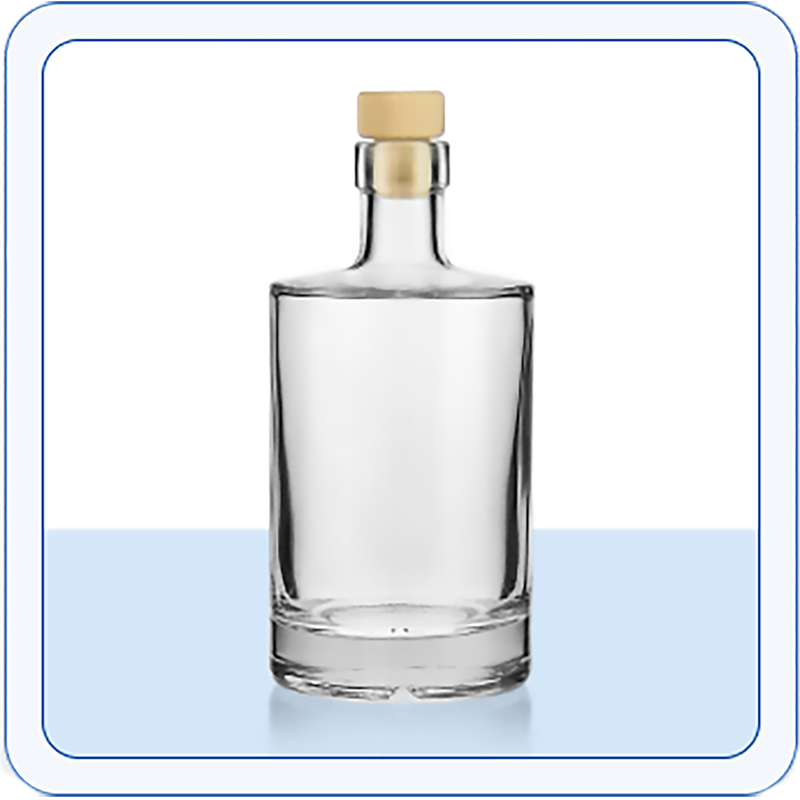 Eine Korkglasflasche mit einem Volumen von 500 ml auf einem weißen Hintergrund
