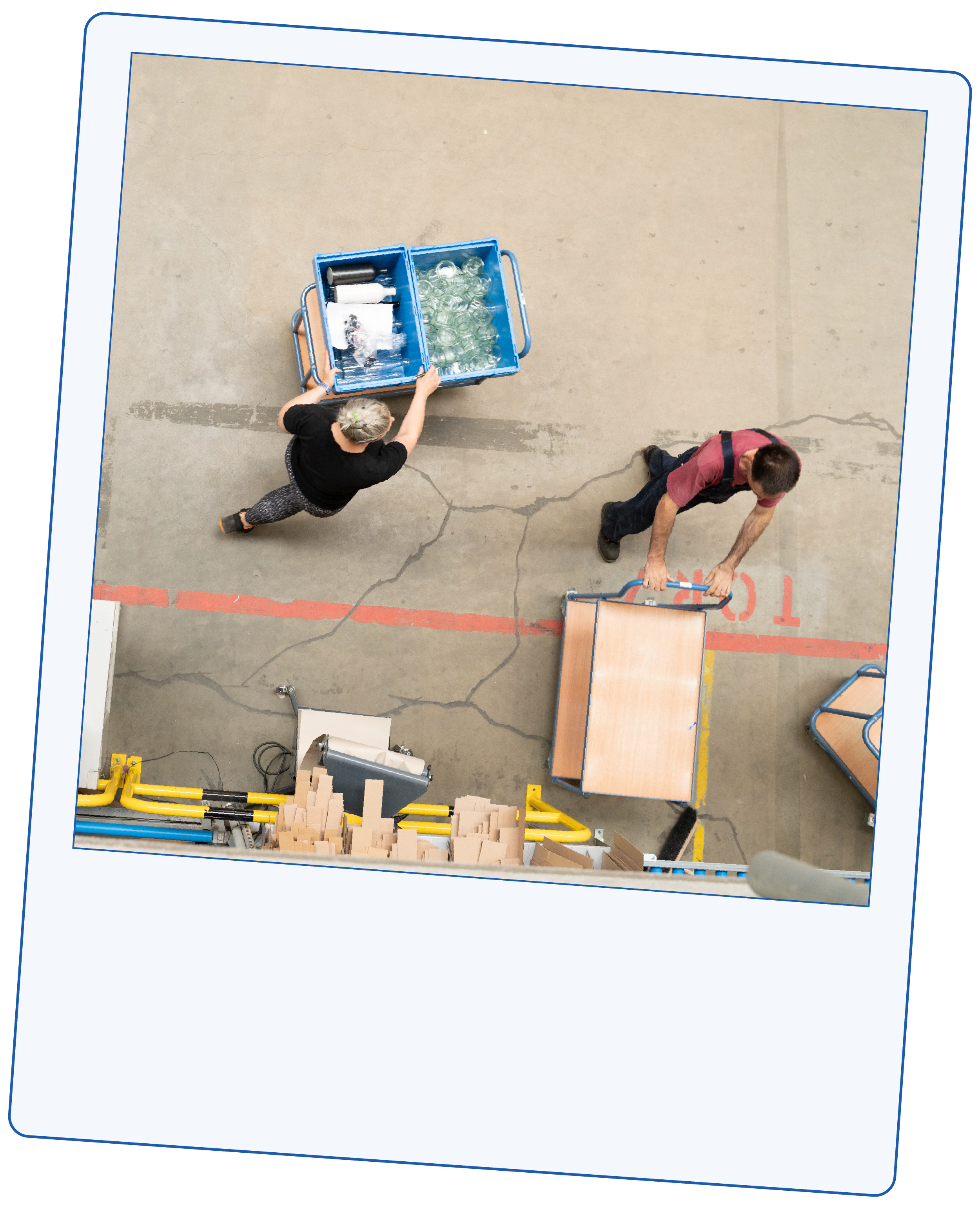 Logistik/Lagerarbeiter aus der Vogelperspektive